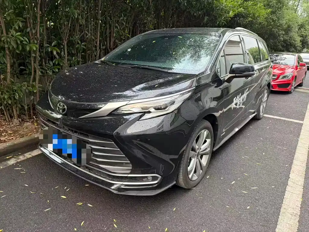 Toyota Sienna 2024