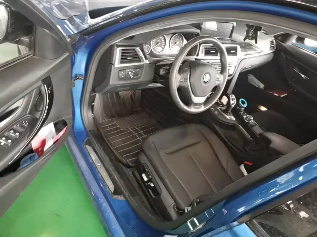 BMW 3 Series — миниатюра 16