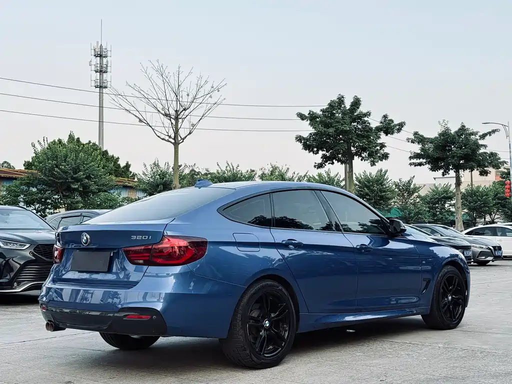 BMW 3 Series GT 3 GT 2020 320i M Sport