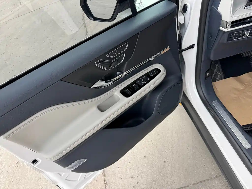 Lincoln Corsair 2023 2.0T Premium