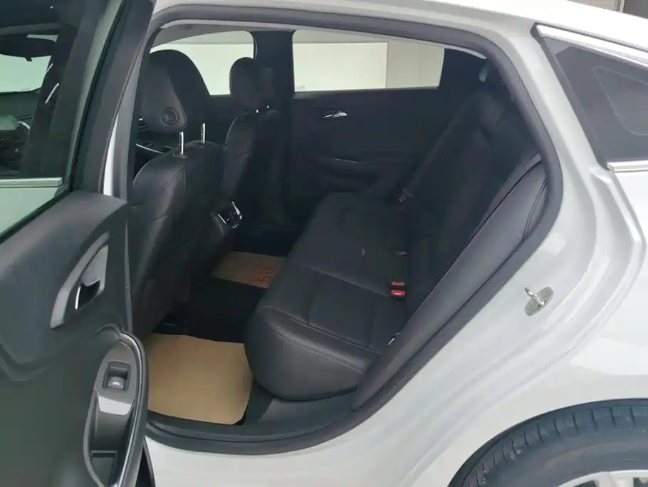 Chevrolet Malibu XL — миниатюра 11
