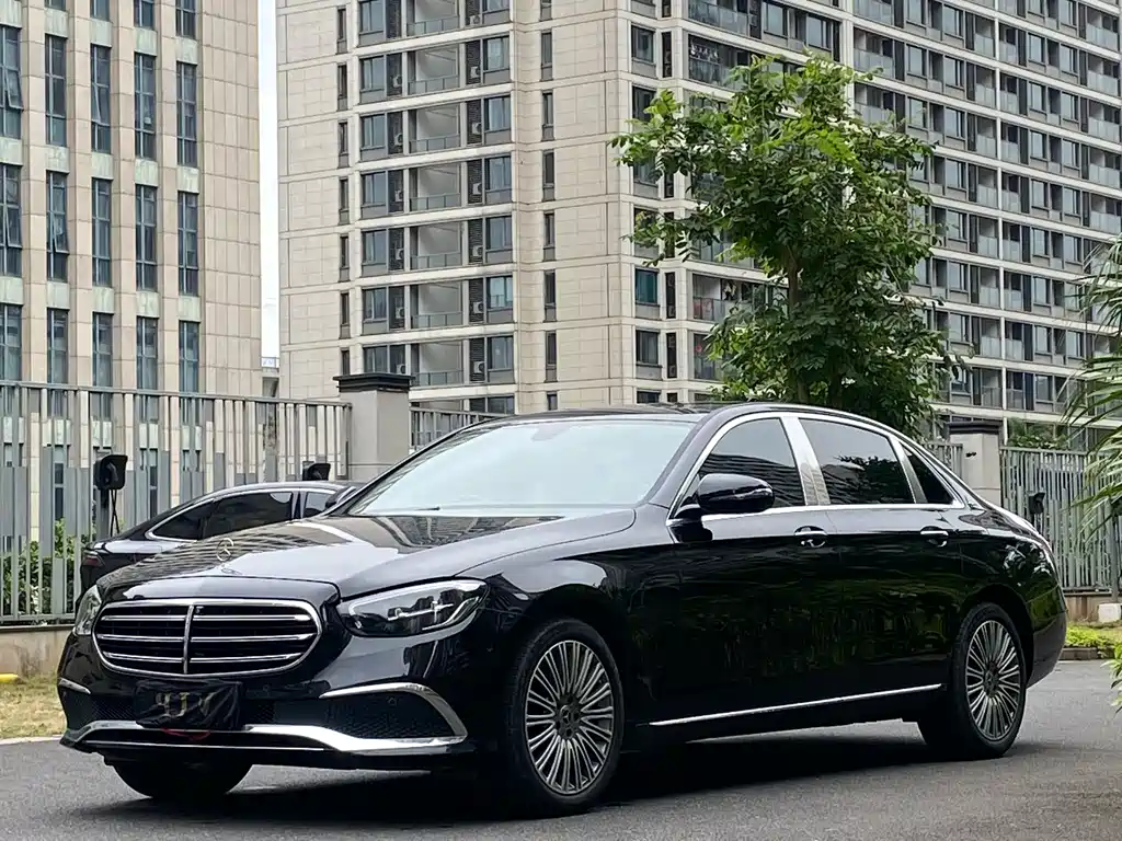 Mercedes-Benz E-Class 2021