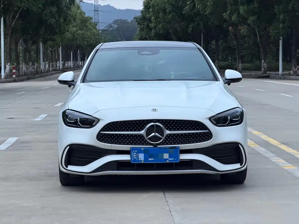 Mercedes-Benz C-Class — миниатюра 2