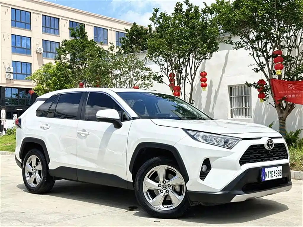 Toyota RAV4 2021 2.0L CVT