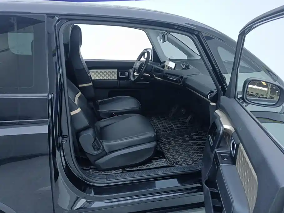Baojun KiWi EV — миниатюра 8