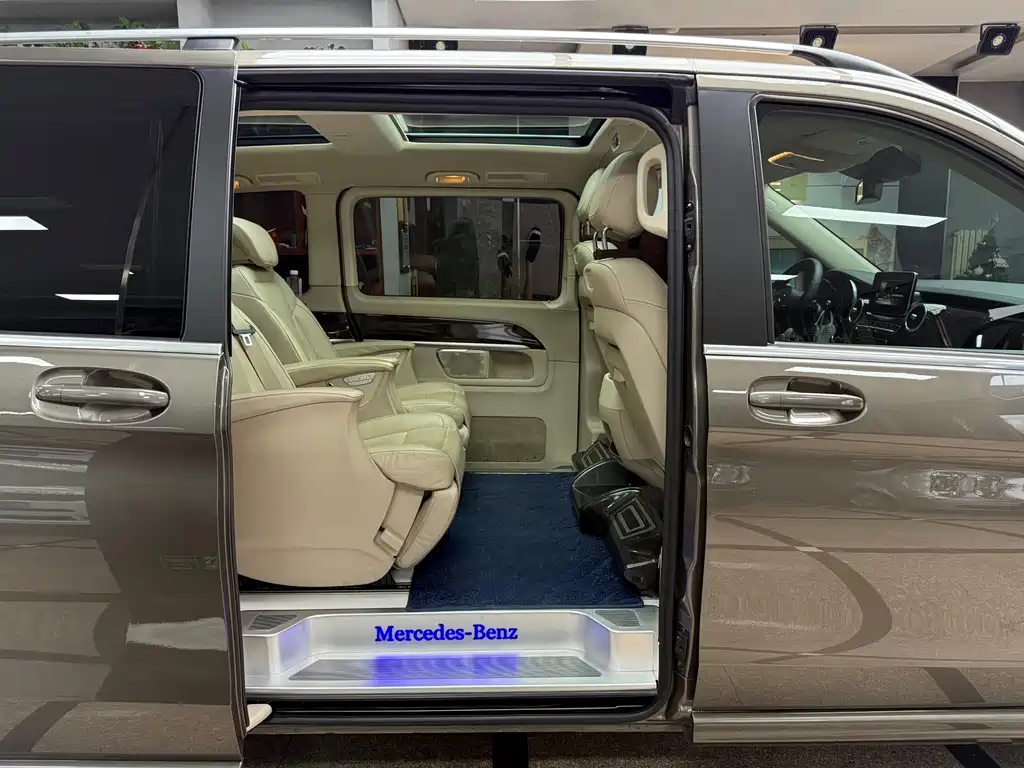 MERCEDES-BENZ V CLASS