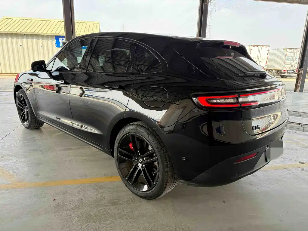 AITO ASK THE WORLD M5