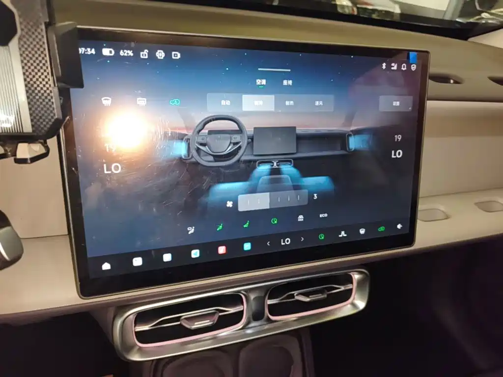 Leapmotor Leapmotor B10 — миниатюра 13