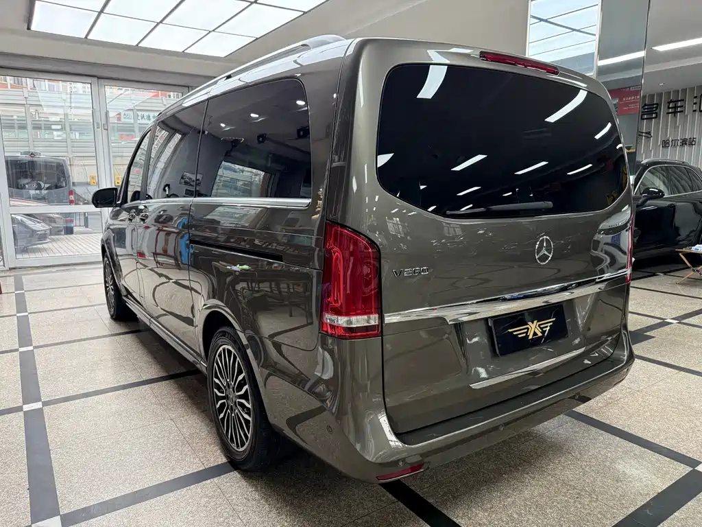 MERCEDES-BENZ V CLASS