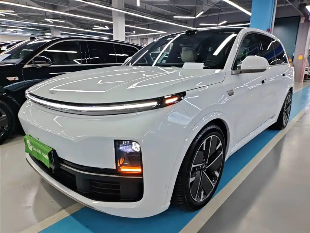 Li Auto Li L9 2025