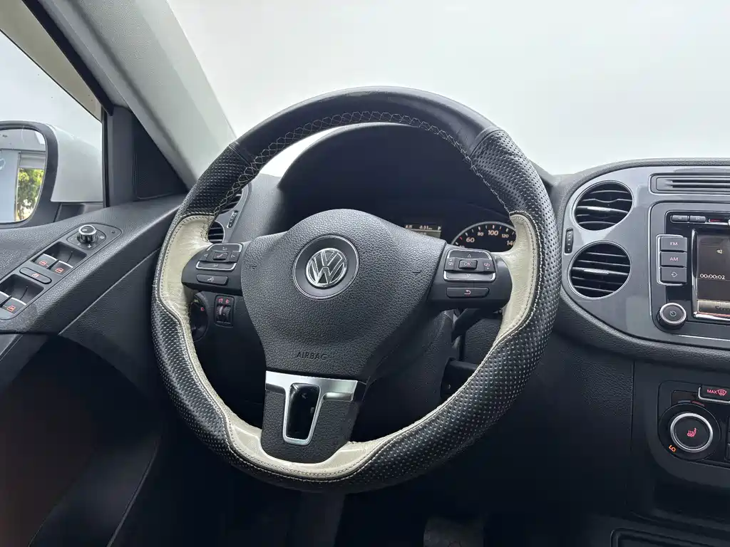 Volkswagen Tiguan — миниатюра 9