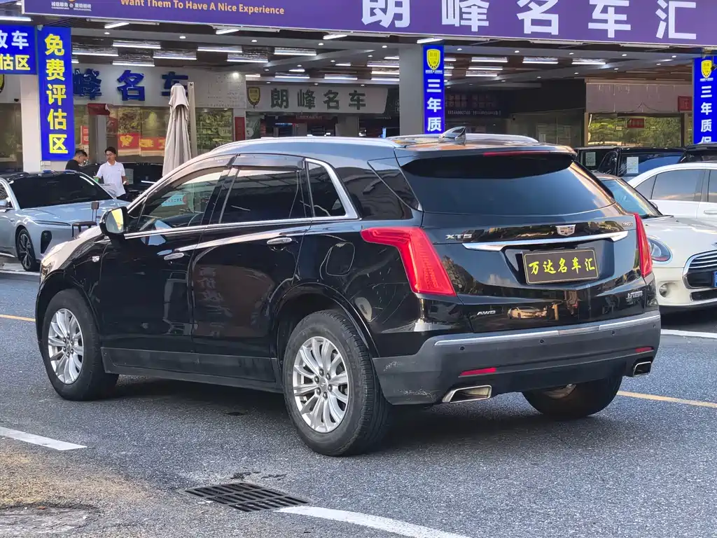 Cadillac XT5 2016 28T
