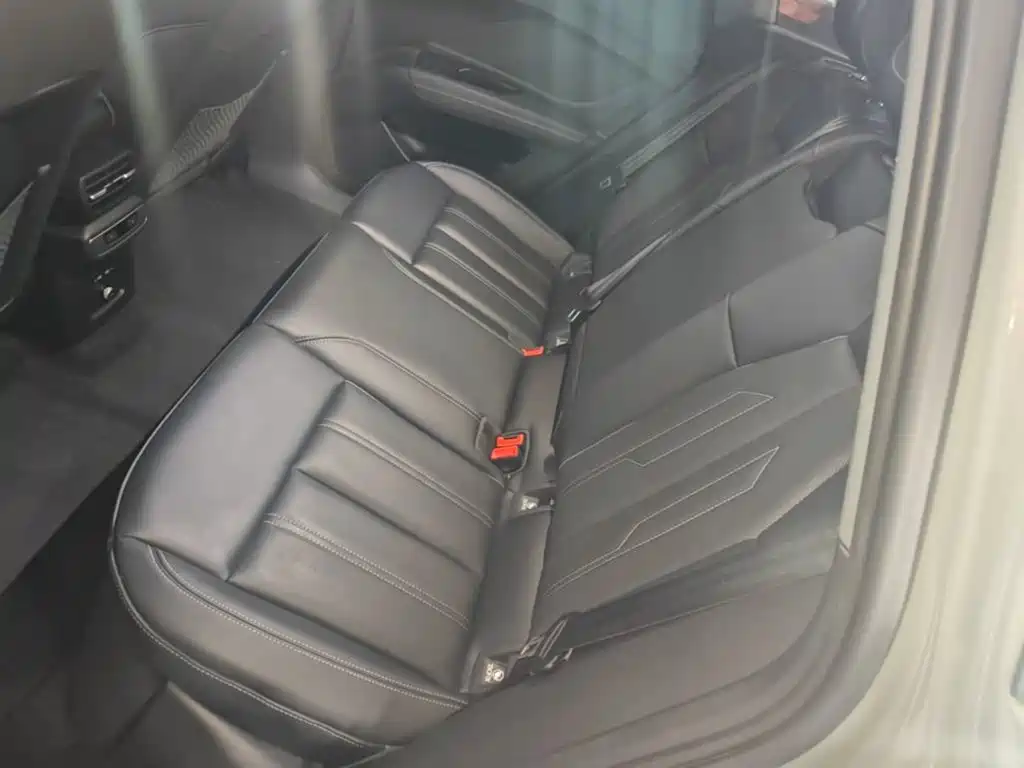Audi Q4 e-tron — миниатюра 17