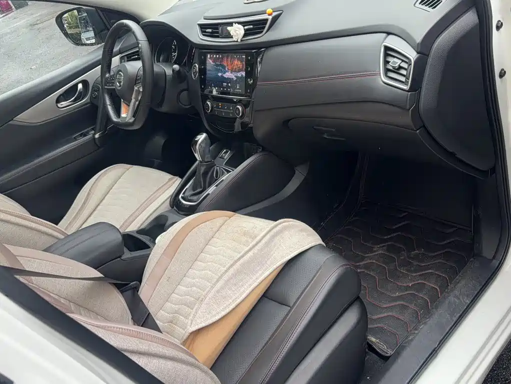 Nissan Qashqai — миниатюра 17