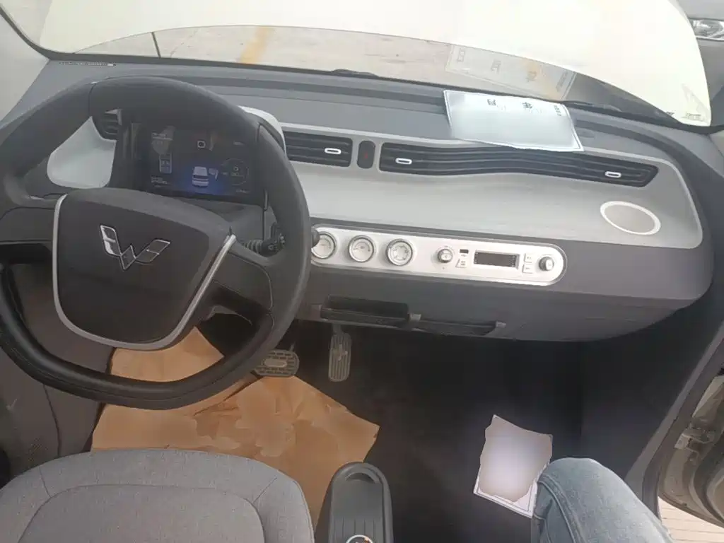 Wuling MINIEV — миниатюра 10