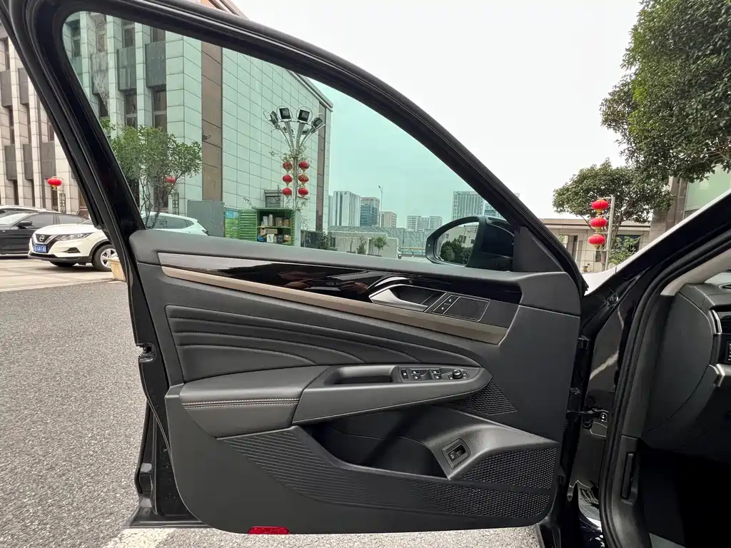 Volkswagen Passat — миниатюра 12