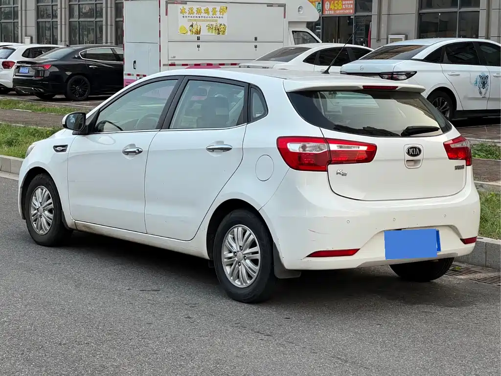 Kia K2 — миниатюра 3