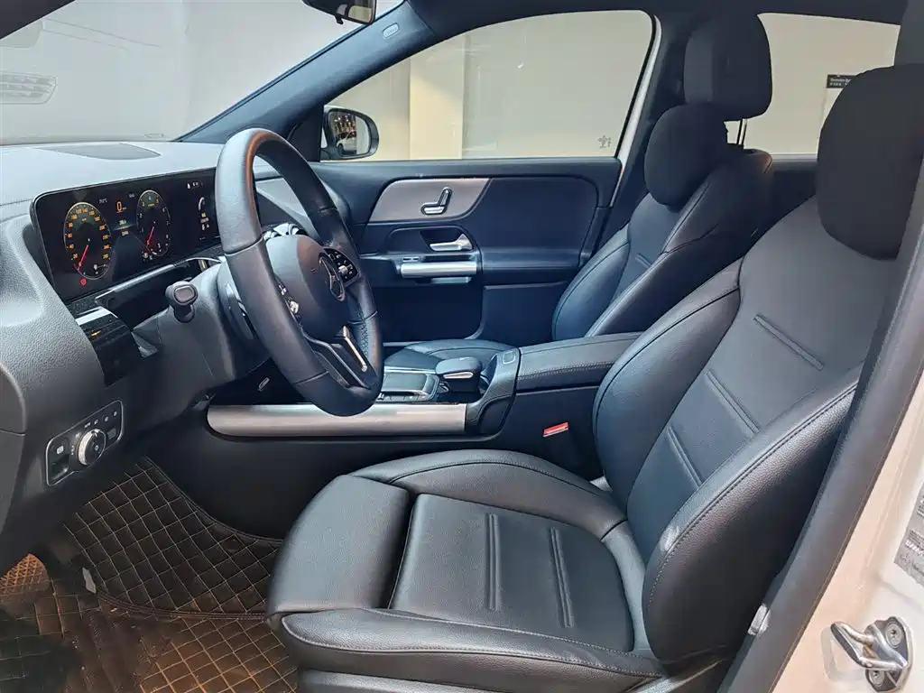 Mercedes-Benz GLA 2023 GLA 200