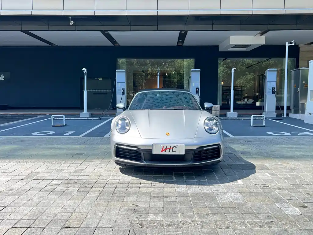 PORSCHE  911