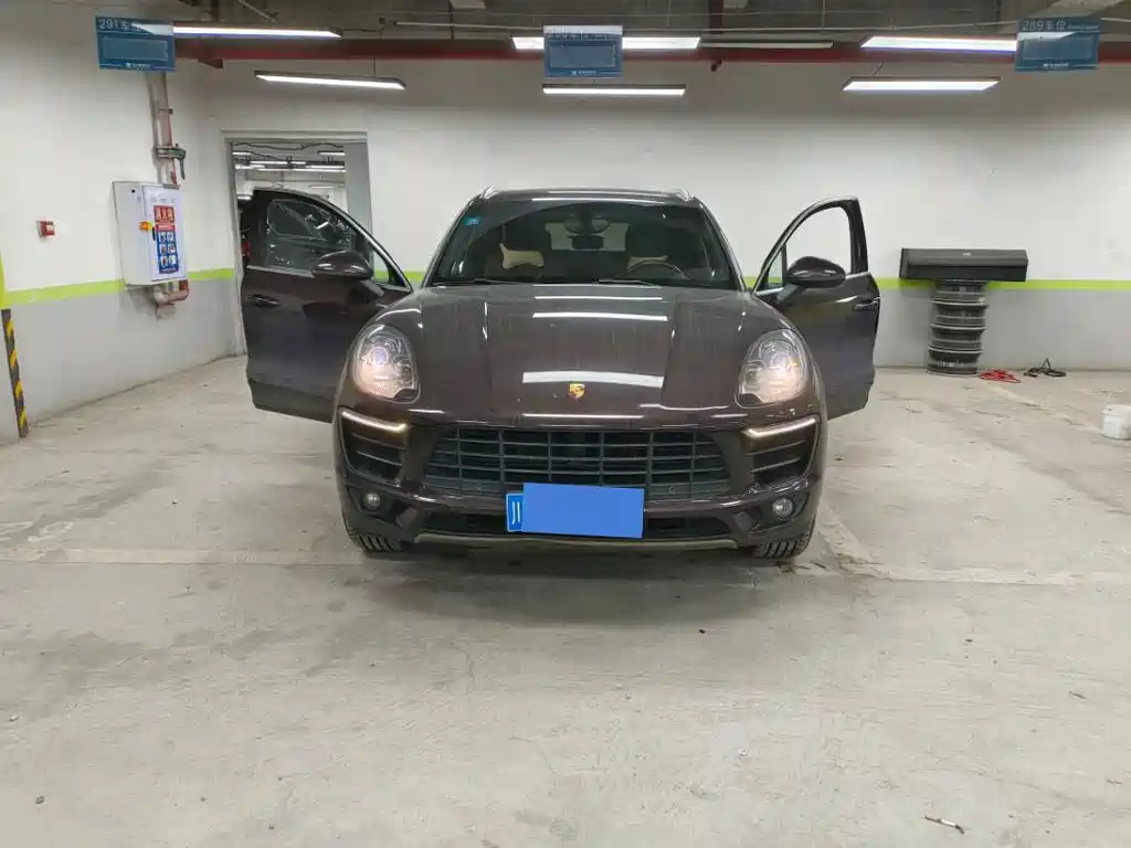 Porsche Macan 2016