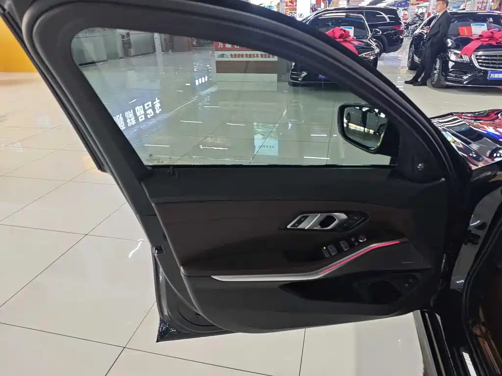 BMW 3 Series 3 2023 325Li M Sport