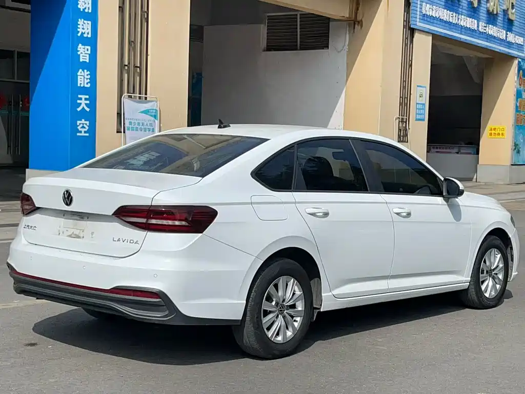 VOLKSWAGEN LAVIDA