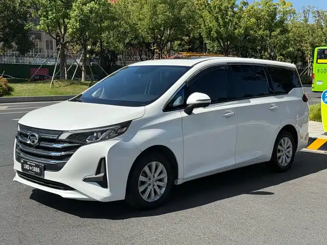 GAC TRUMPCHI M6 2019