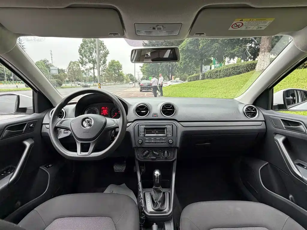 Volkswagen Jetta — миниатюра 13
