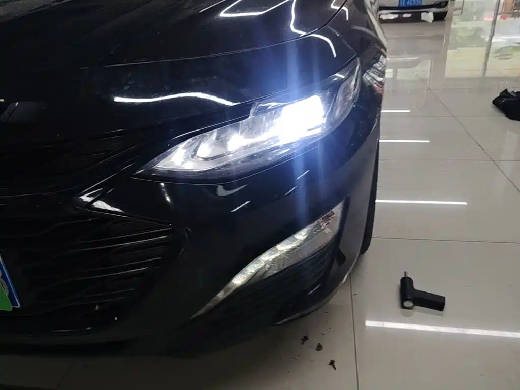Chevrolet Malibu XL — миниатюра 24
