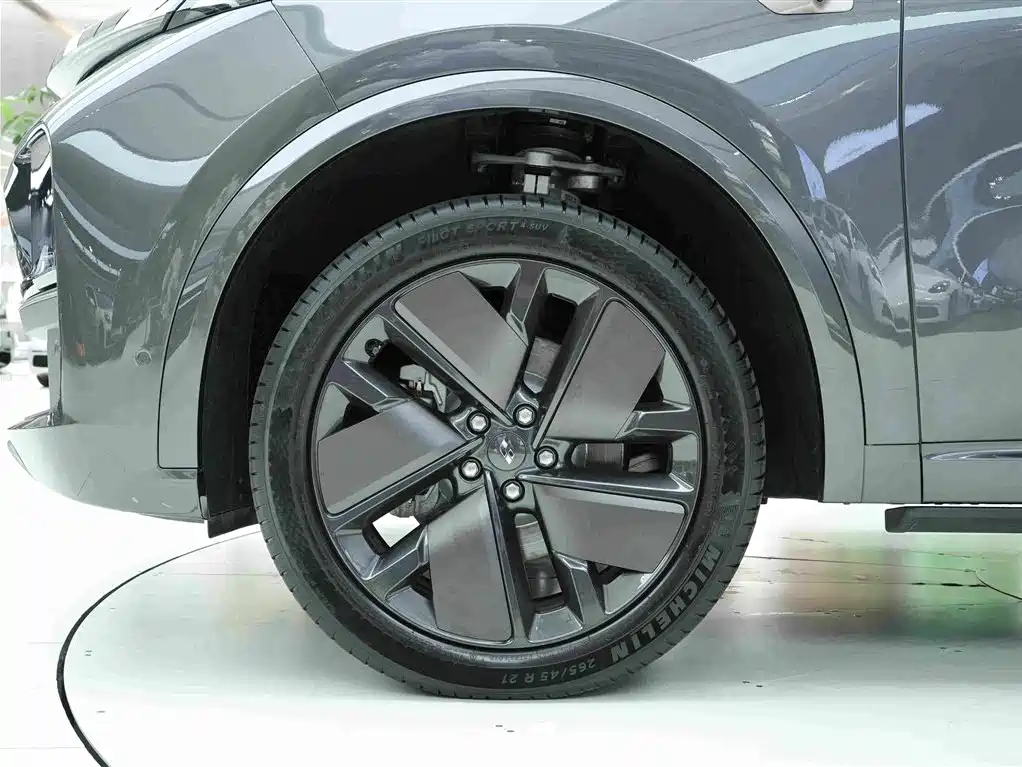 Li Auto Li L9 — миниатюра 20