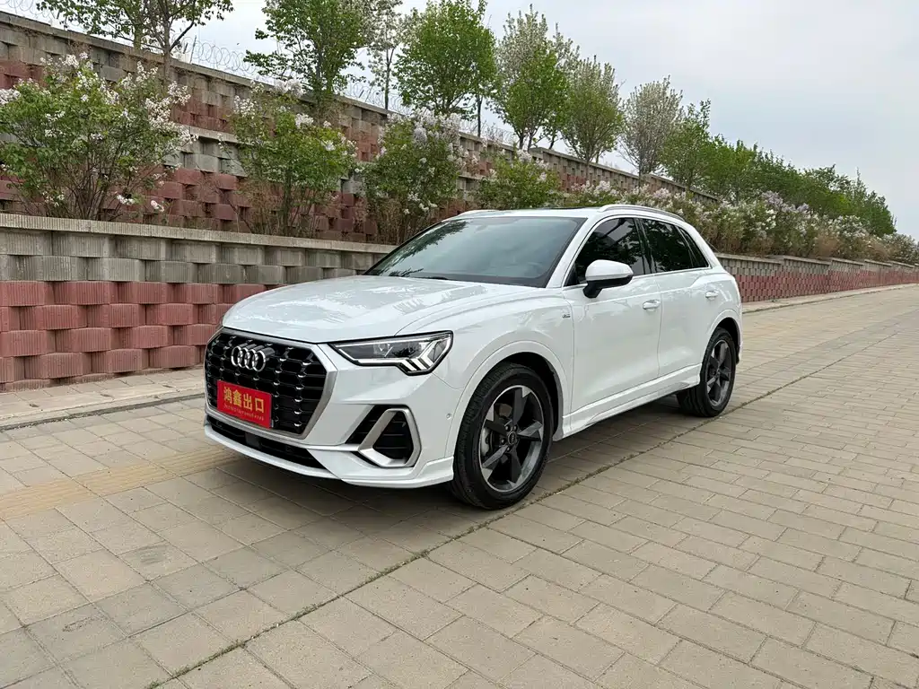 Audi Q3 2021