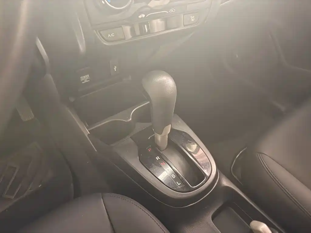 Honda Fit — миниатюра 14