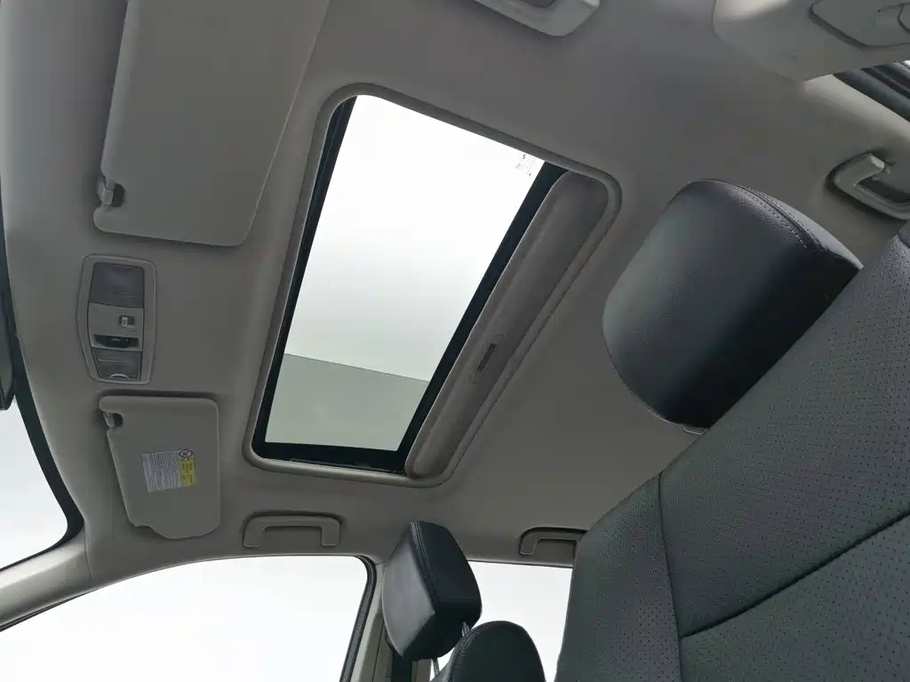 Mitsubishi Outlander — миниатюра 14