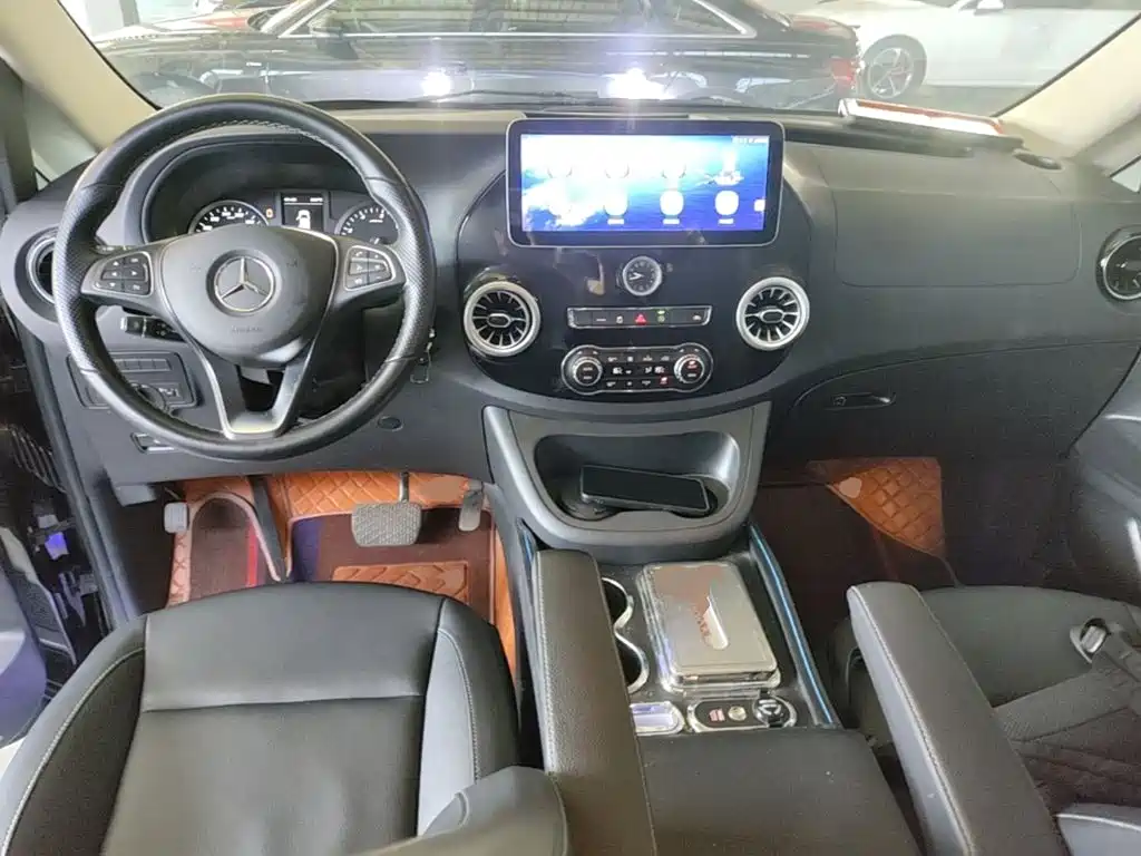Mercedes-Benz Vito — миниатюра 6