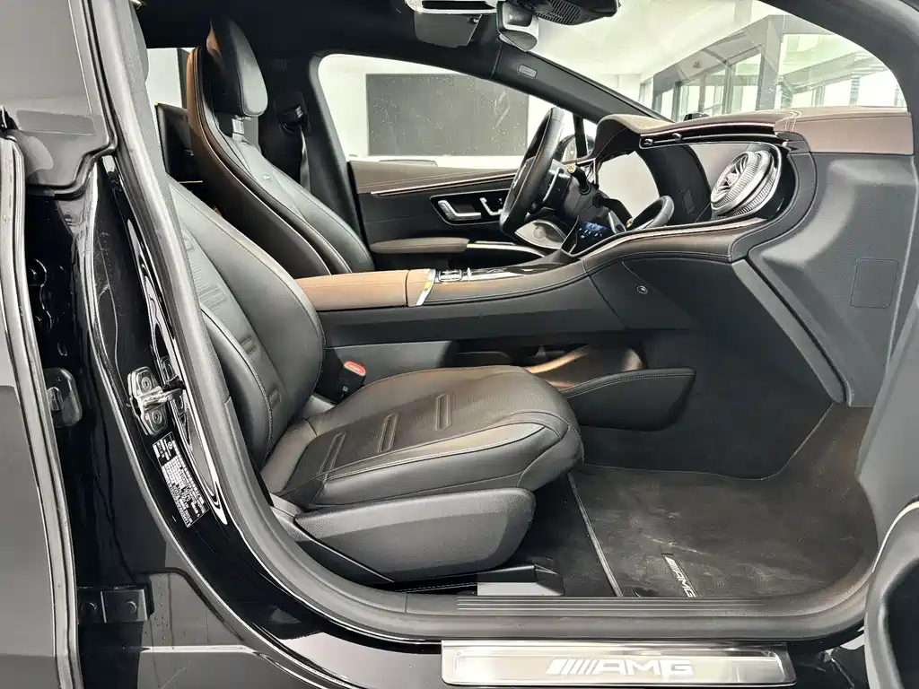 MERCEDES-BENZ EQS AMG