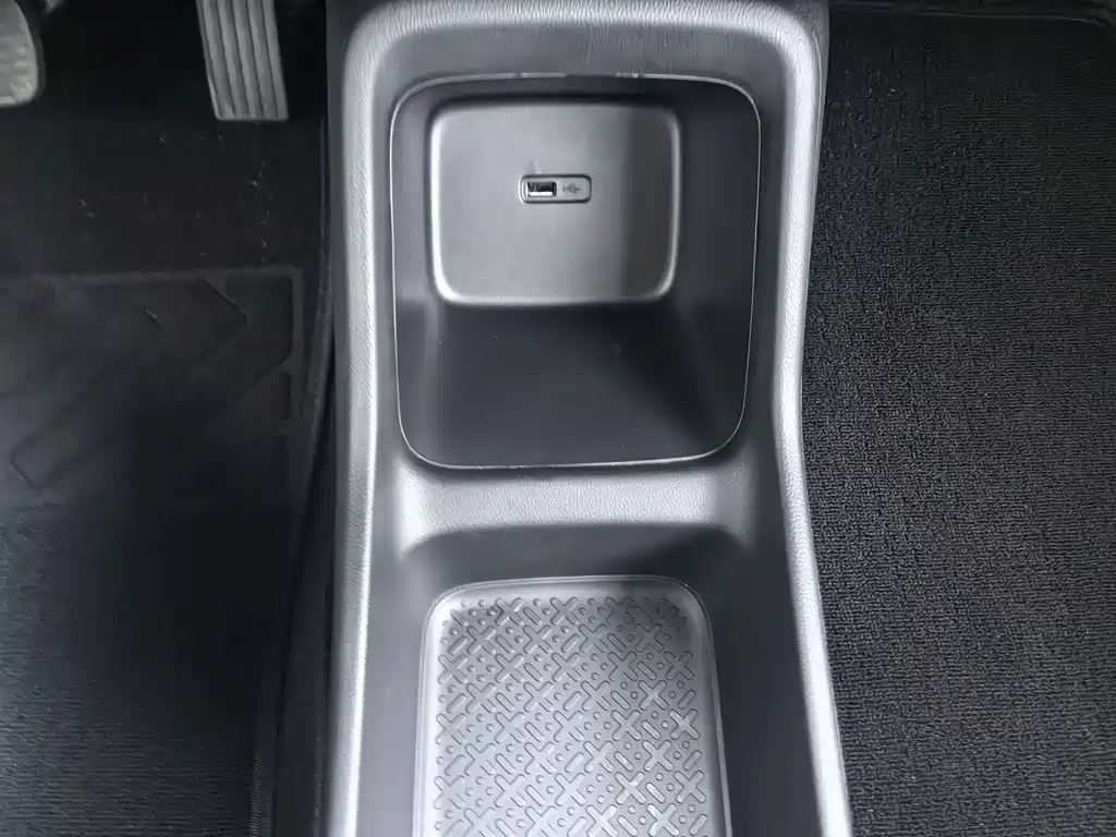 Baojun Yueye Plus — миниатюра 21