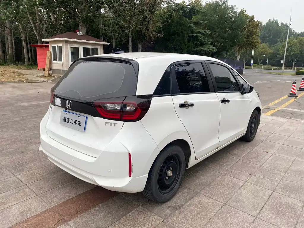 Honda Fit — миниатюра 4