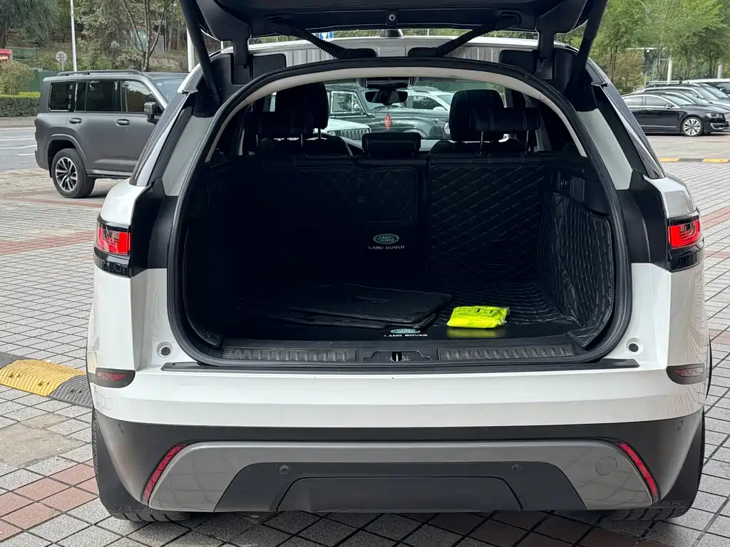 Land Rover Velar — миниатюра 15