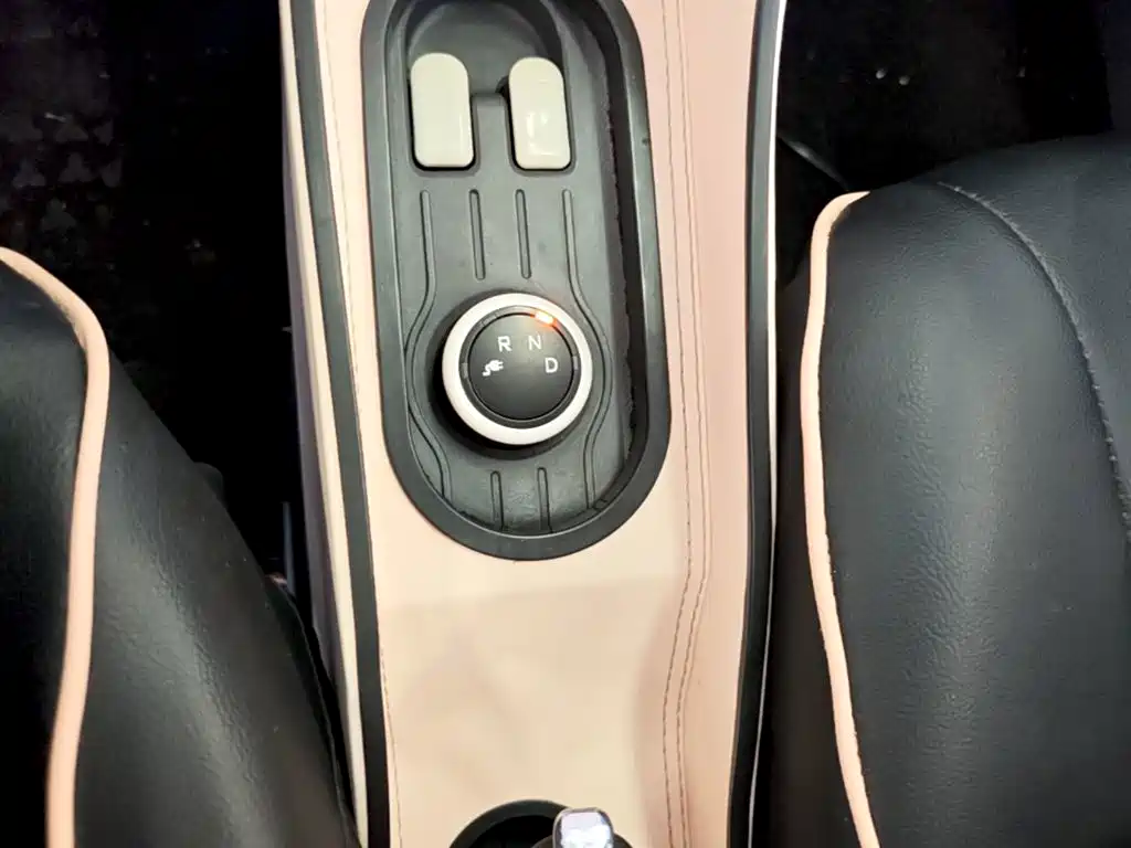 Wuling MINIEV — миниатюра 14