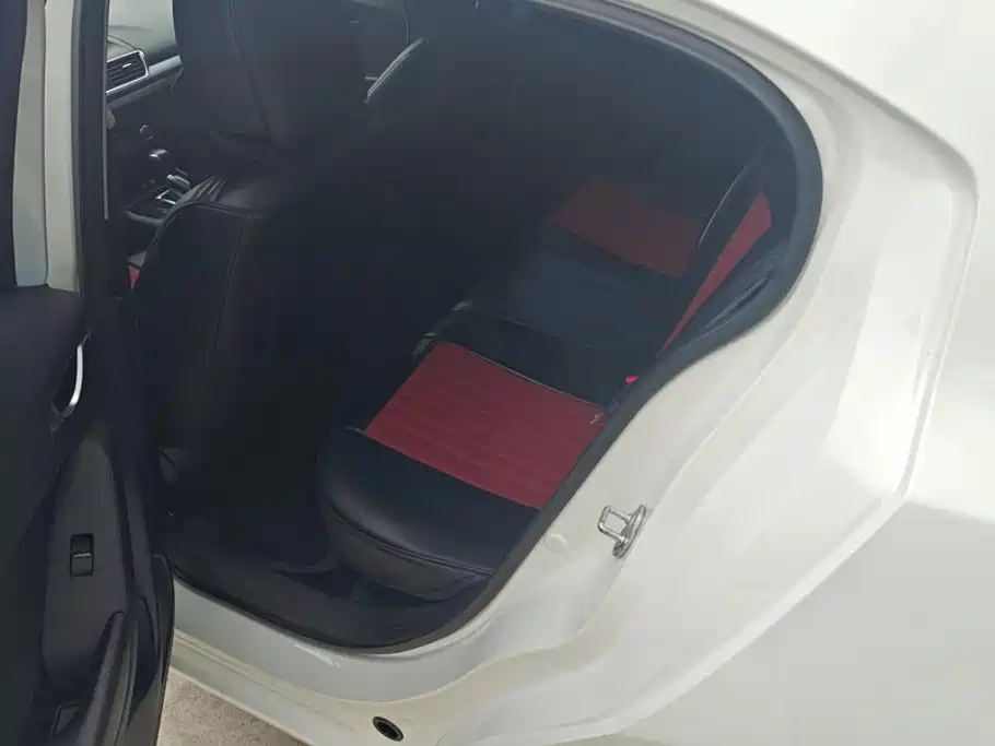 Mazda 3 Axela — миниатюра 11