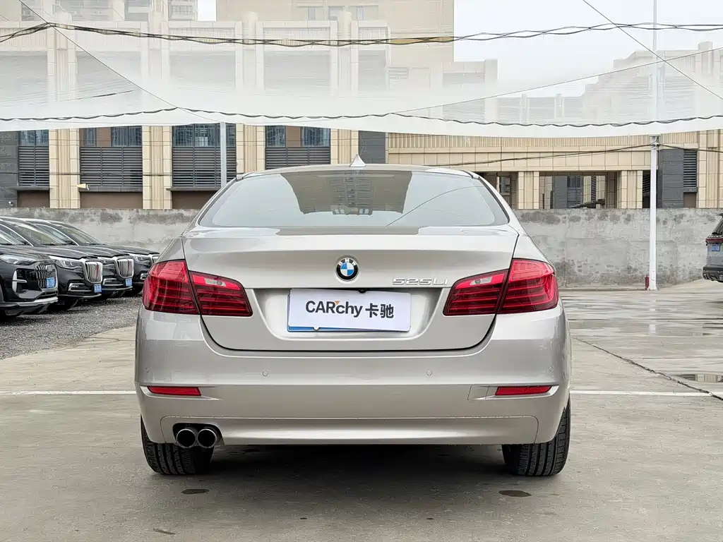 BMW 5 Series — миниатюра 5