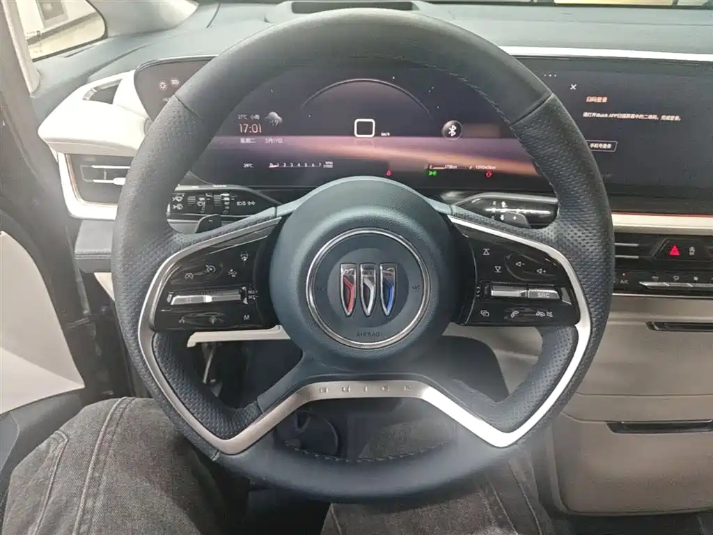 Buick Century 2023 2.0T мест