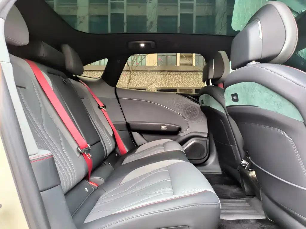 ZEEKR EXTREME KRYPTON 007GT