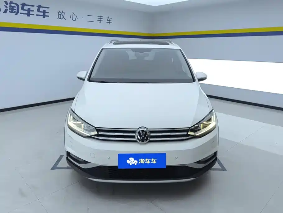 Volkswagen Touran — миниатюра 2
