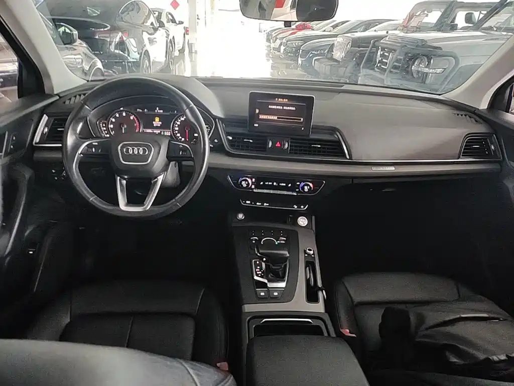 Audi Q5L — миниатюра 10
