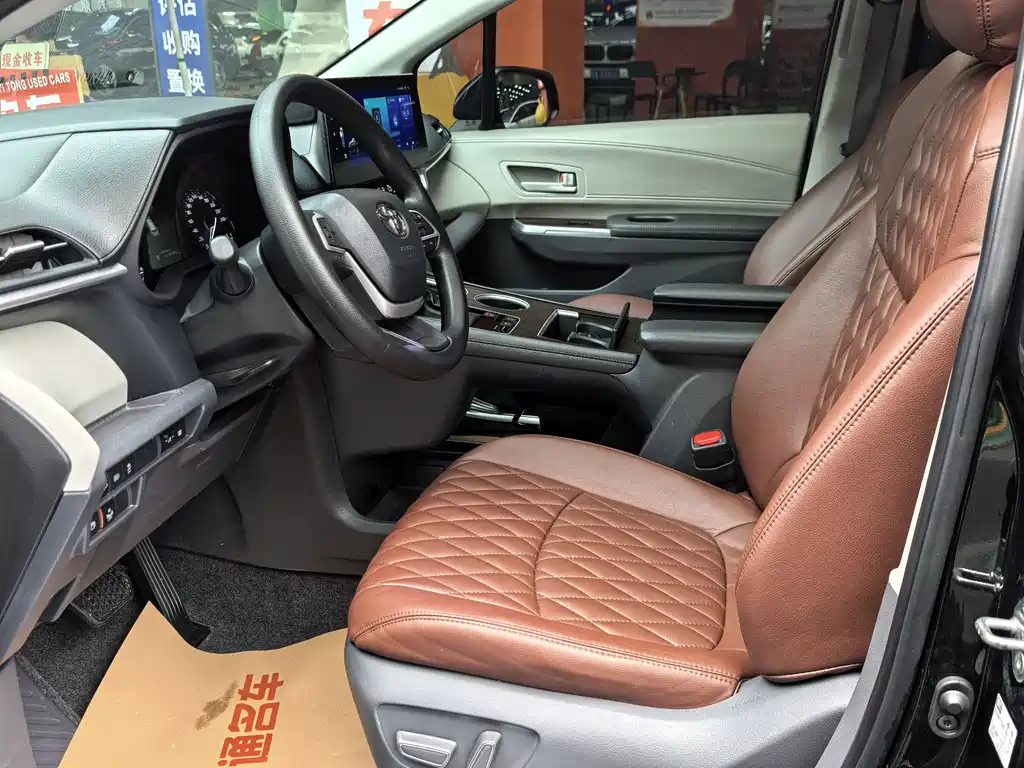 Toyota Sienna 2021 2.5L Comfort