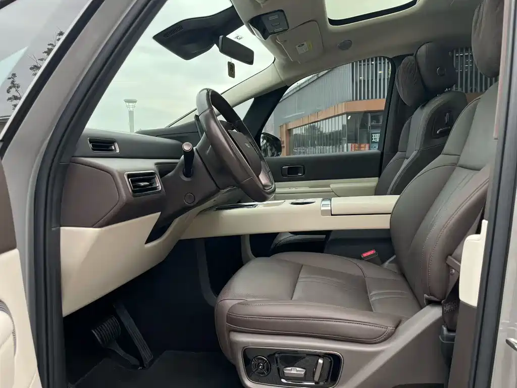 Li Auto Li MEGA — миниатюра 3