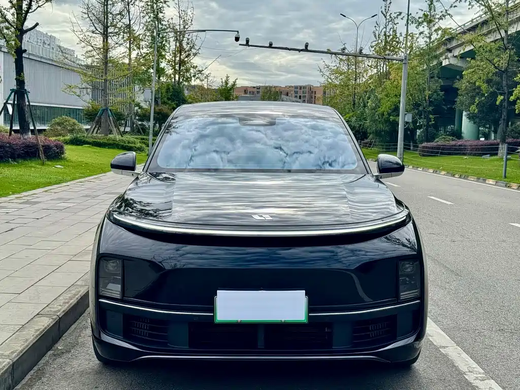Li Auto Li L8 — миниатюра 2