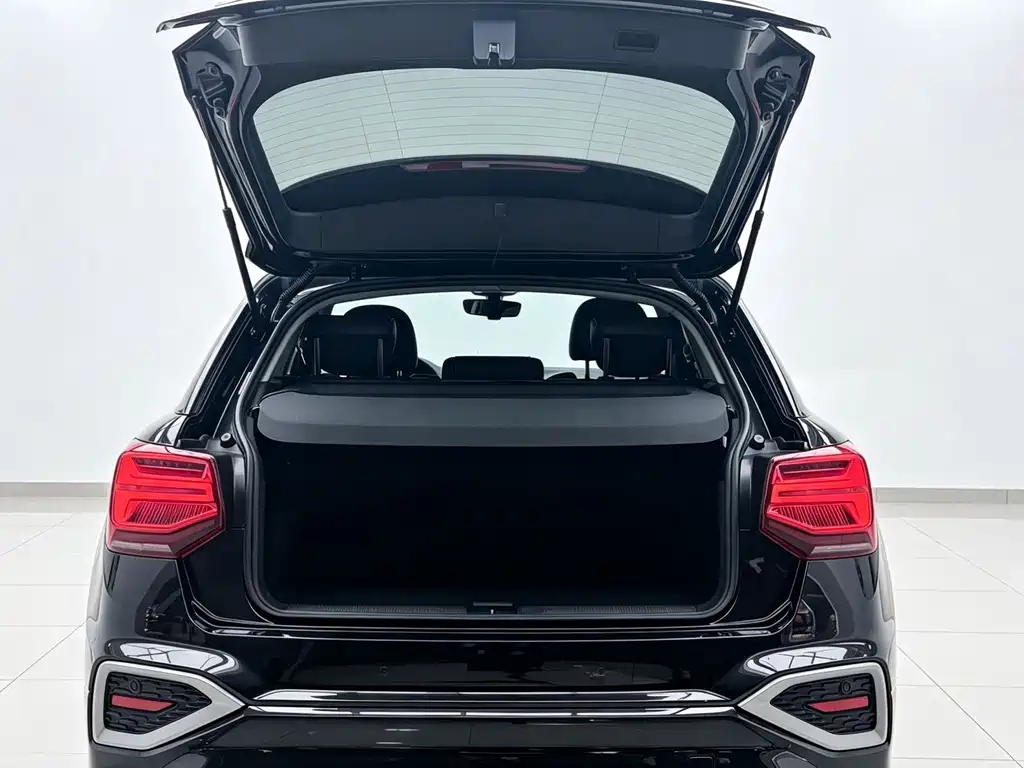 Audi Q2L — миниатюра 8