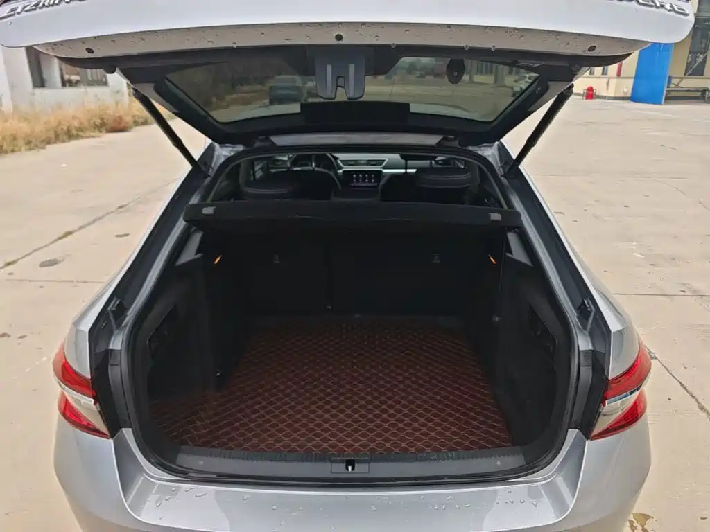 Skoda Superb — миниатюра 19